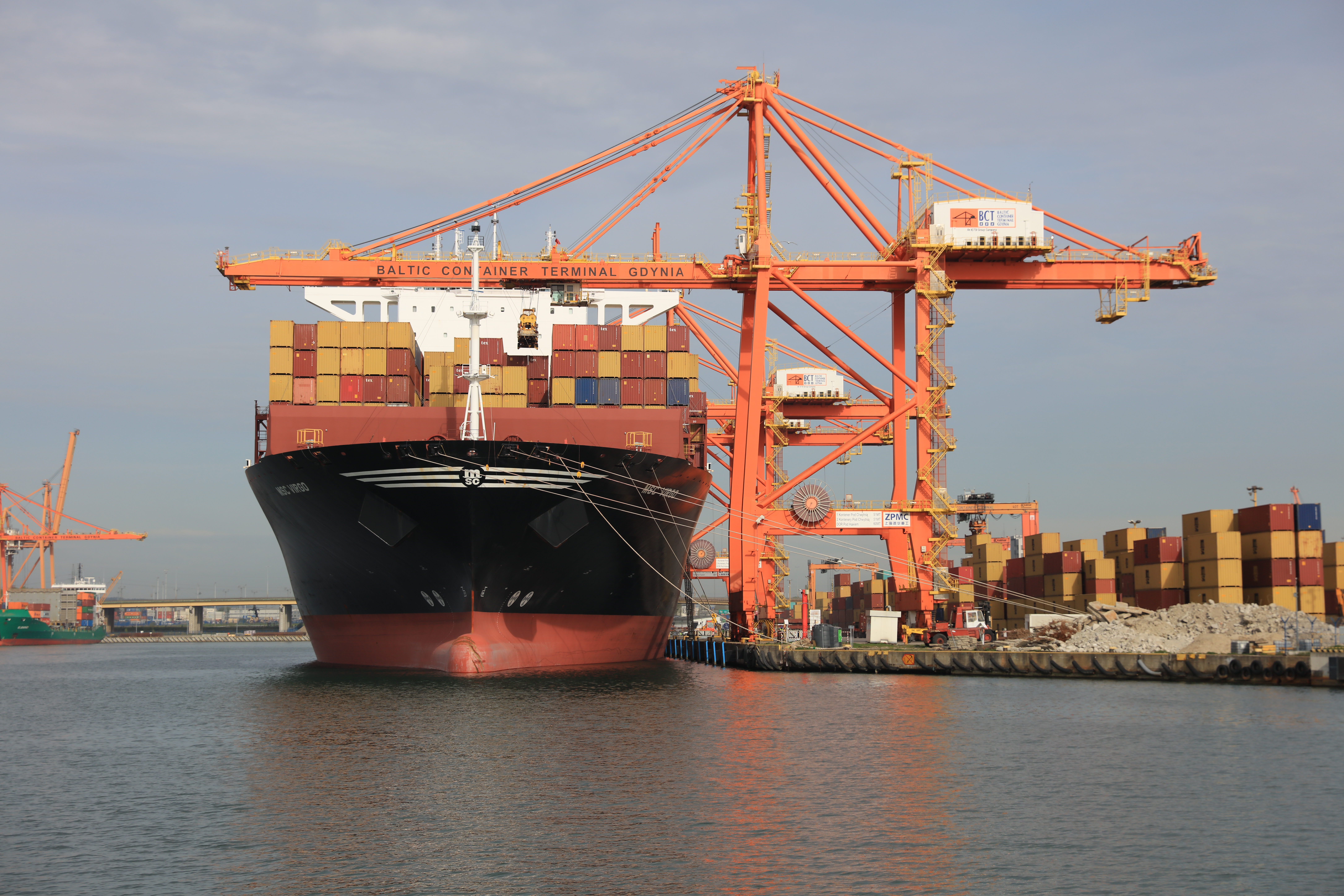 kontenerowiec, Port Gdynia